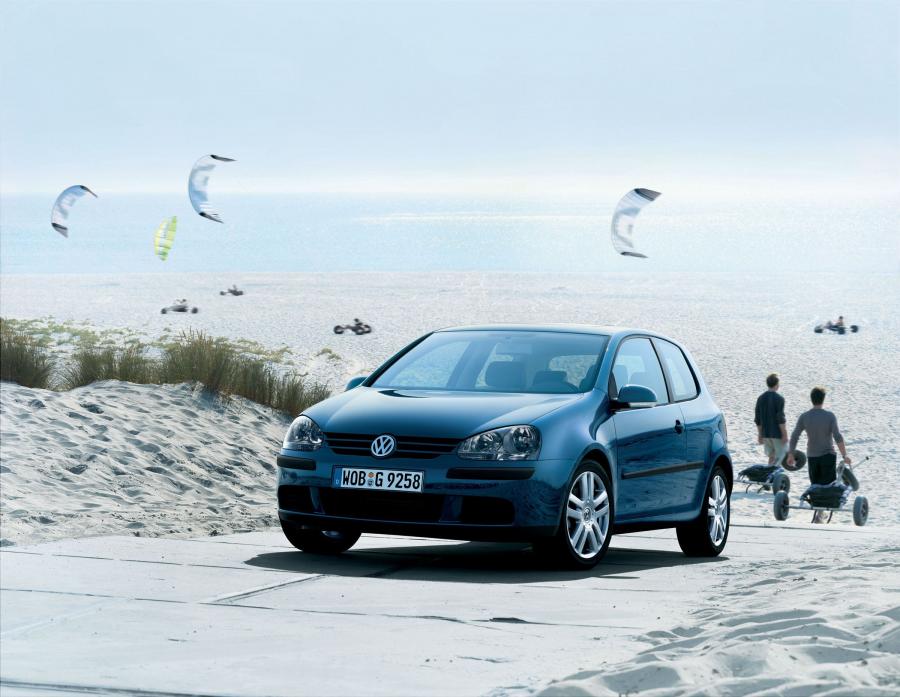  Volkswagen Golf 2004 года  (фото 116 из 170)